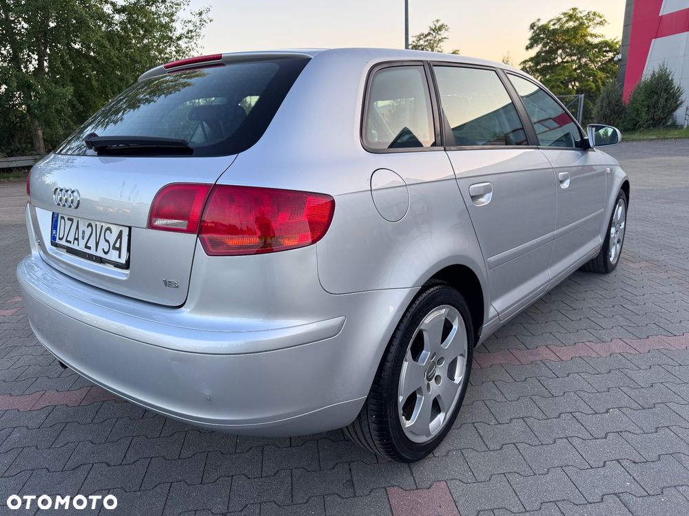 Audi A3 Sportback 1.6 Attraction - 3