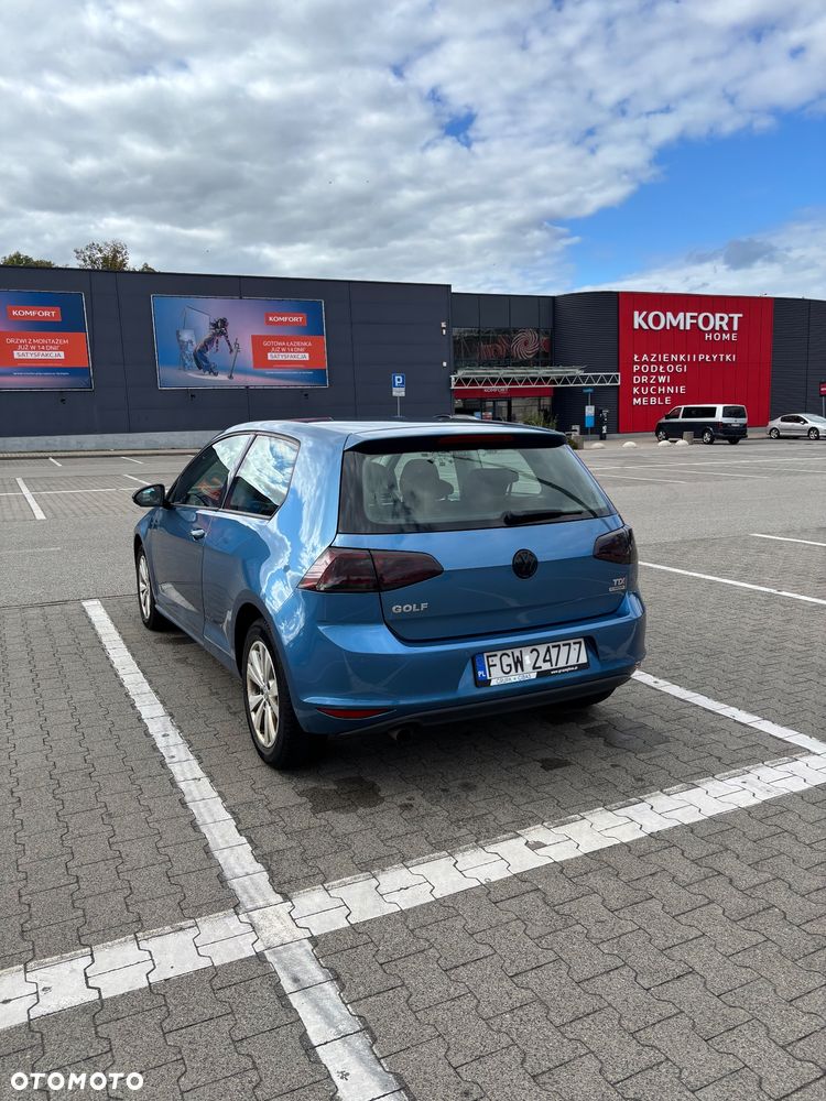 Volkswagen Golf 1.6 TDI BlueMot Comfortline - 4
