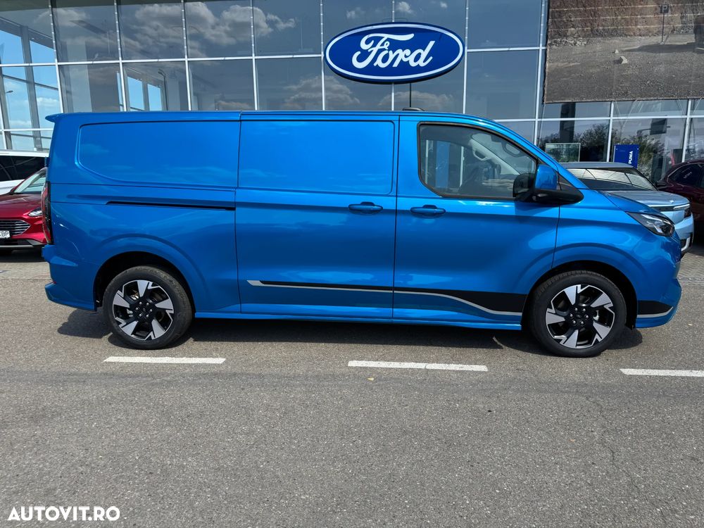 Ford Custom - 4