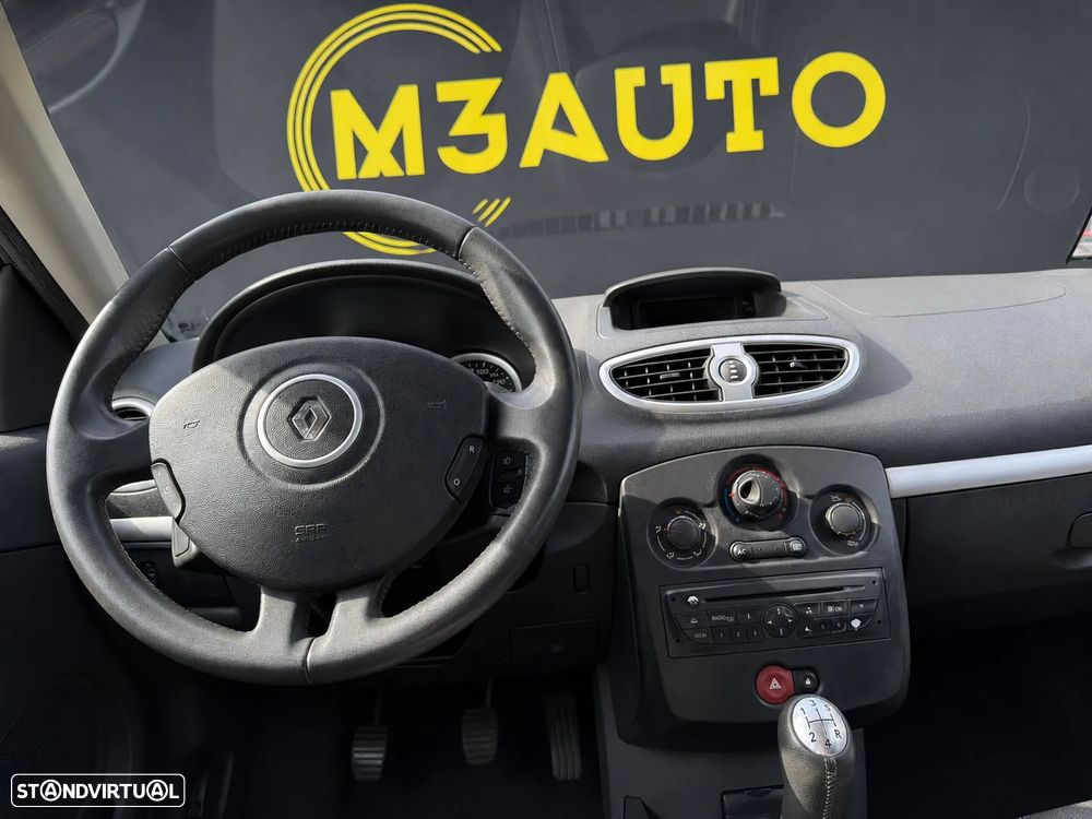 Renault Clio Break 1.2 16V Confort 130g - 9