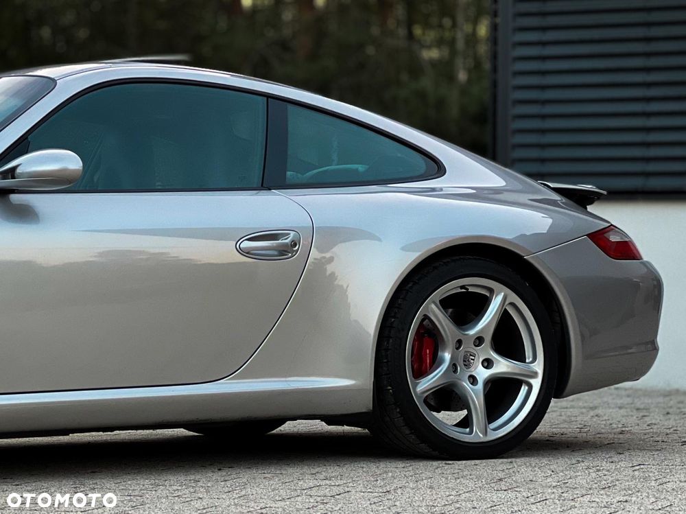 Porsche 911 Carrera 4 S - 8