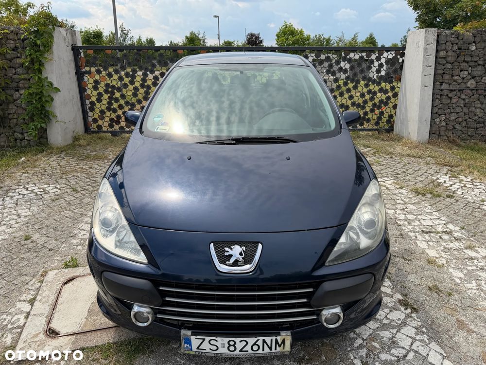 Peugeot 307 HDi 90 Filou - 12