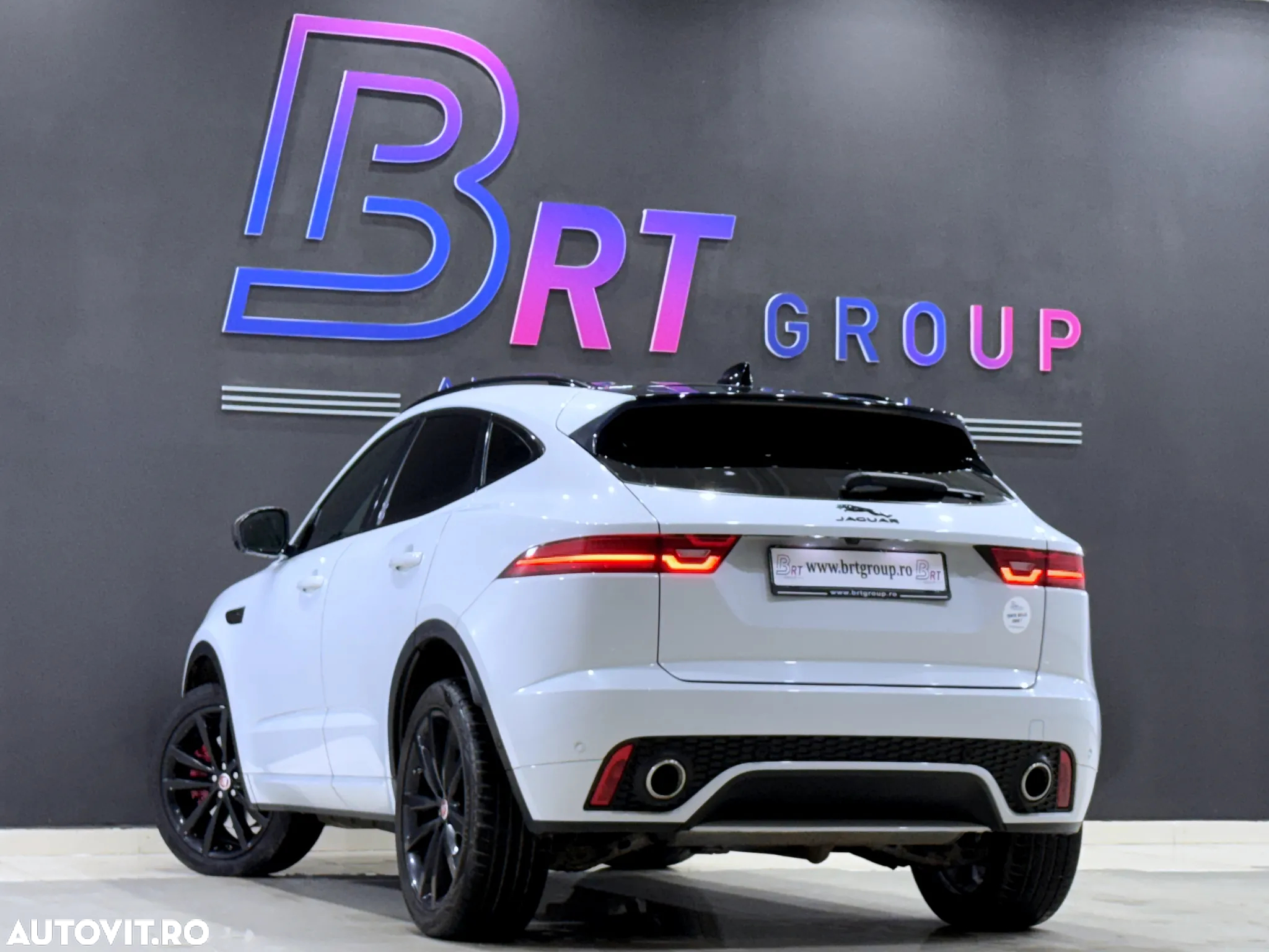 Jaguar E-Pace D240 AWD R-Dynamic SE - 3