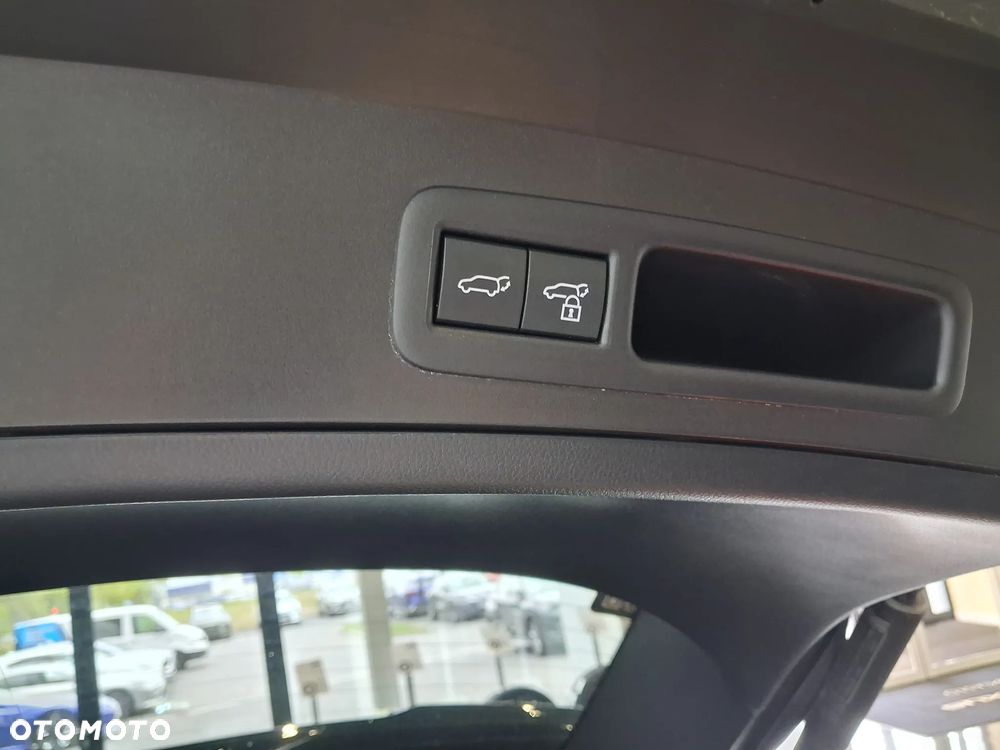Lexus UX 250h F Sport AWD - 10