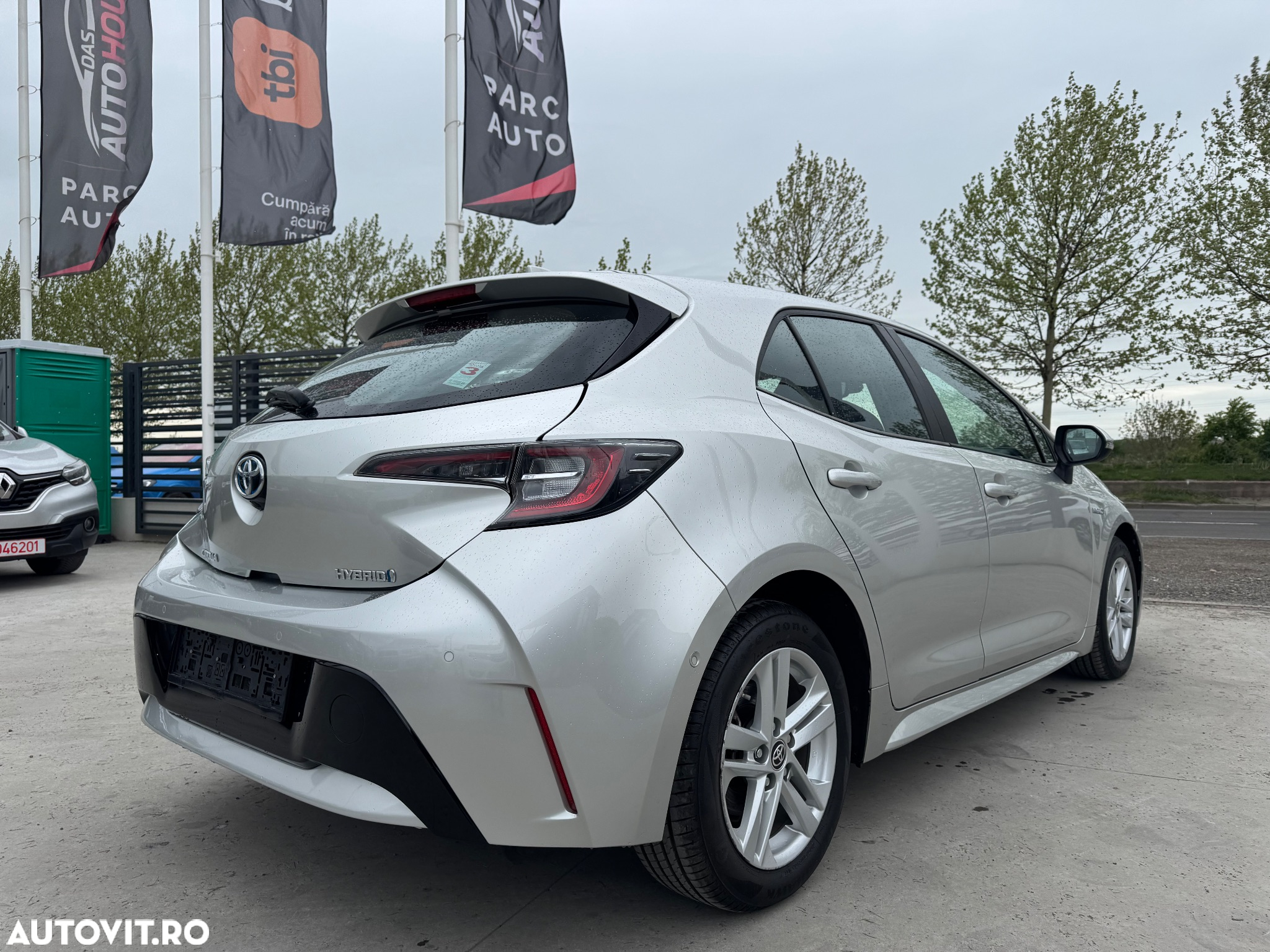 Toyota Corolla 1.8 HSD Business - 9