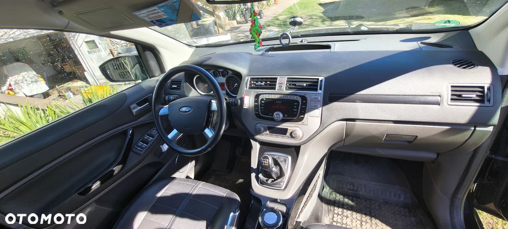 Ford Kuga 2.0 TDCi 4WD Titanium - 26