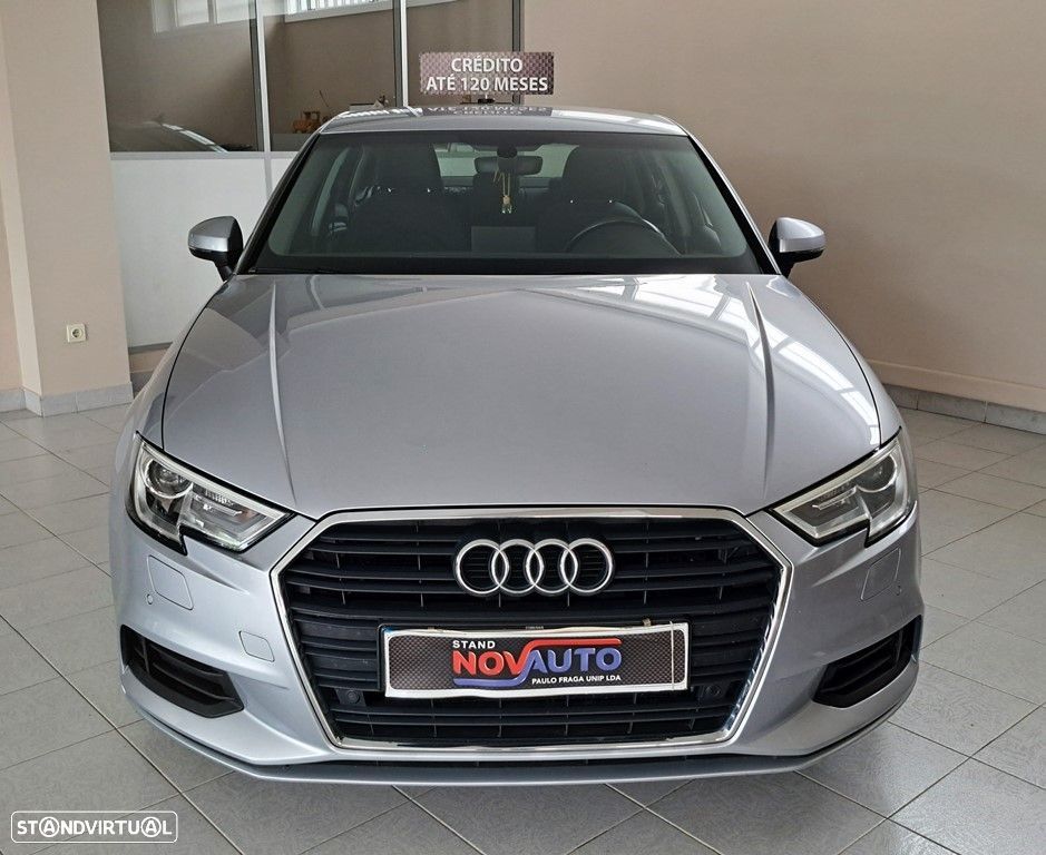 Audi A3 Limousine 30 TFSI Design S tronic - 3