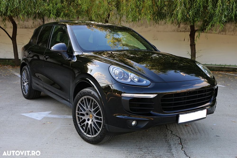 Porsche Cayenne 3.0 L - 23