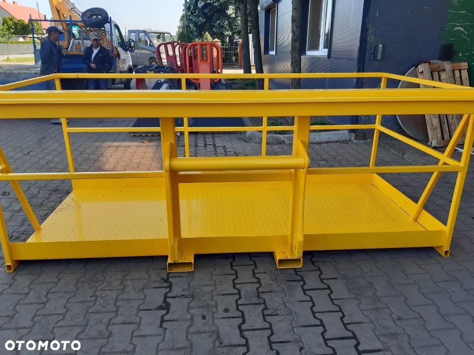 OKAZJA! RATY 0%! Kosz narzędziowy JCB, Manitou, Dieci, Bobcat, John Deere - 3