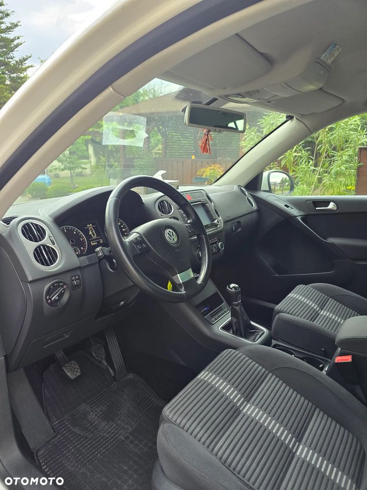 Volkswagen Tiguan 2.0 TDI BlueMot Sport&Style - 10