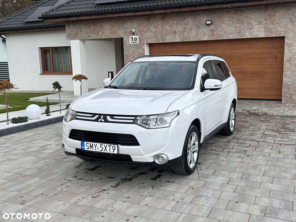 Mitsubishi Outlander 2.2 DI-D 4WD Diamant Edition - 1
