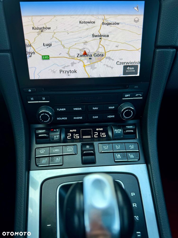 Porsche 911 Carrera S PDK - 21