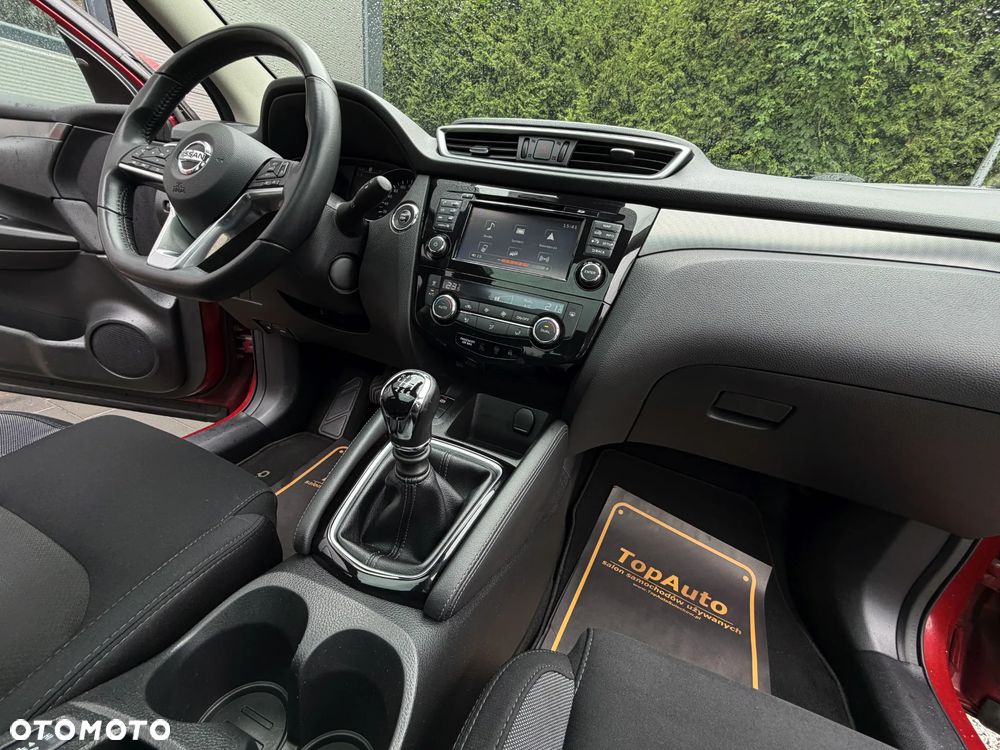 Nissan Qashqai 1.2 DIG-T N-Connecta EU6 - 16