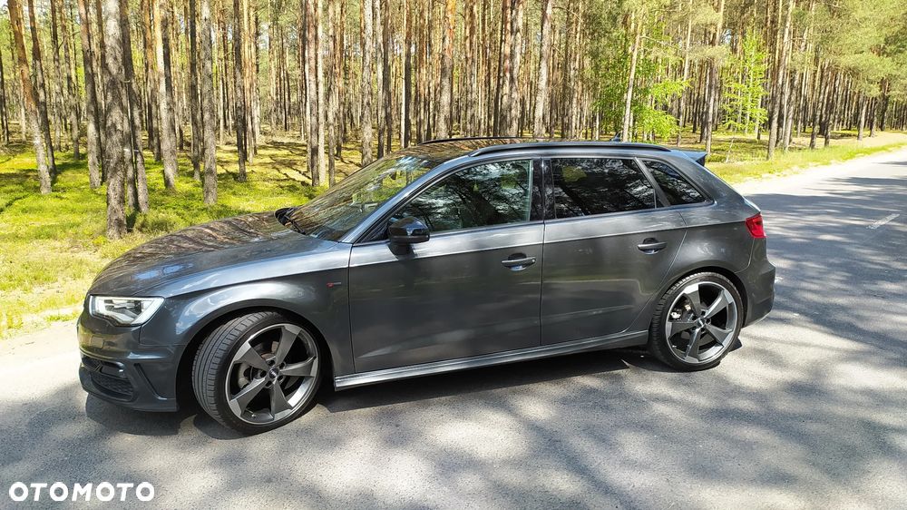 Audi A3 Sportback 2.0 TDI S tronic S line Sportpaket - 19
