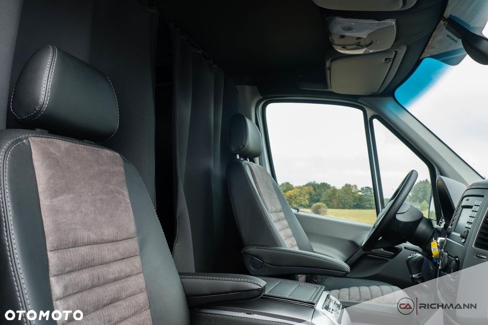 Mercedes-Benz Sprinter - 8