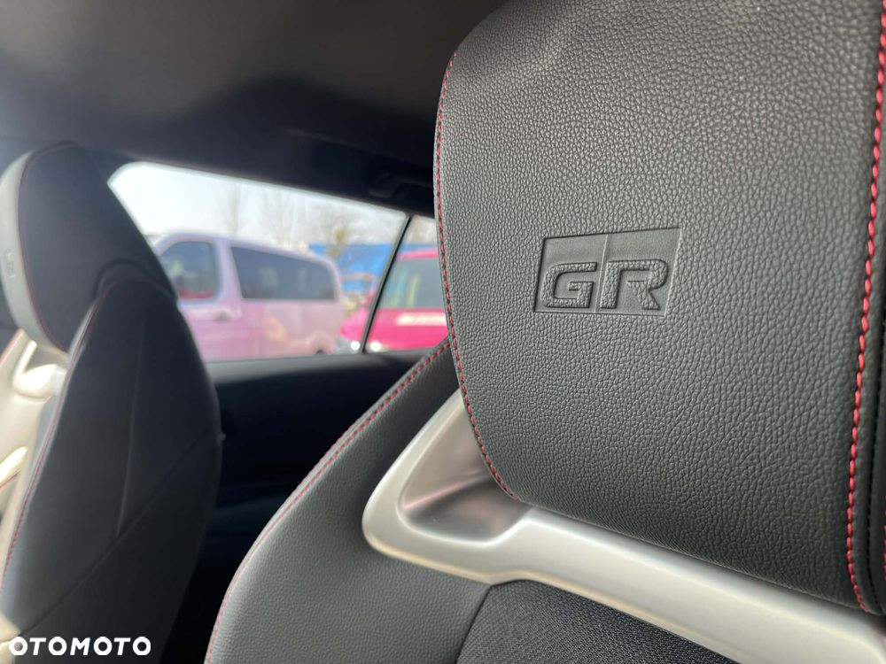 Toyota Corolla 2.0 Hybrid GR Sport - 12