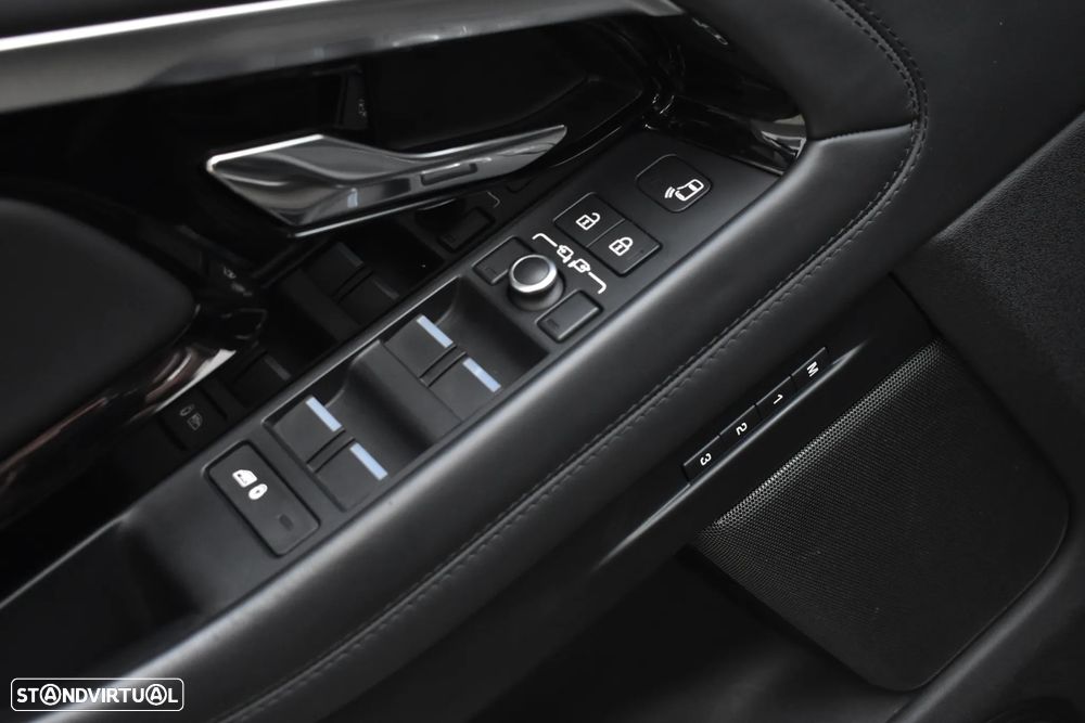 Land Rover Range Rover Evoque P300e R-Dynamic HSE - 26