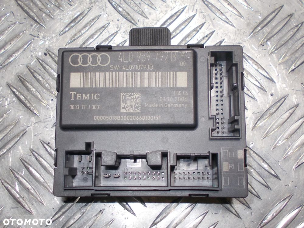 Audi Q7 4L sterownik moduł drzwi lewy przód - 1