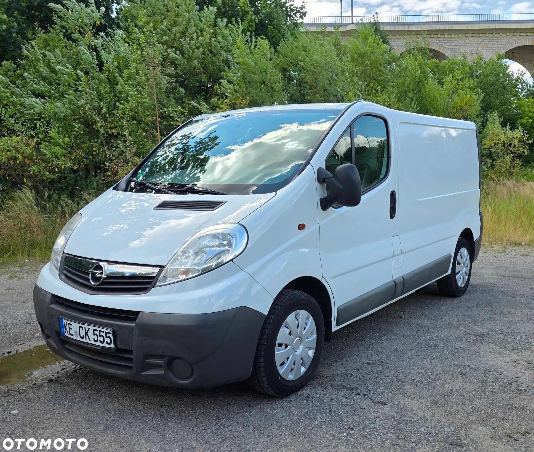Opel Vivaro - 1