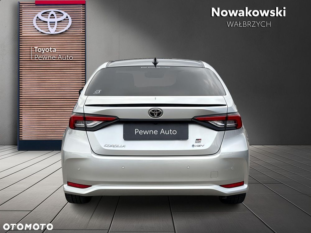 Toyota Corolla 1.8 Hybrid GR Sport Dynamic - 4