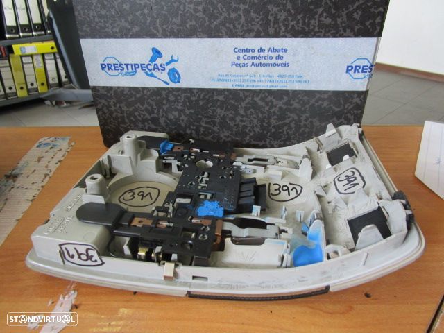 Luz De Teto Plafonier 8E0947135A AUDI A4 2001 - 2