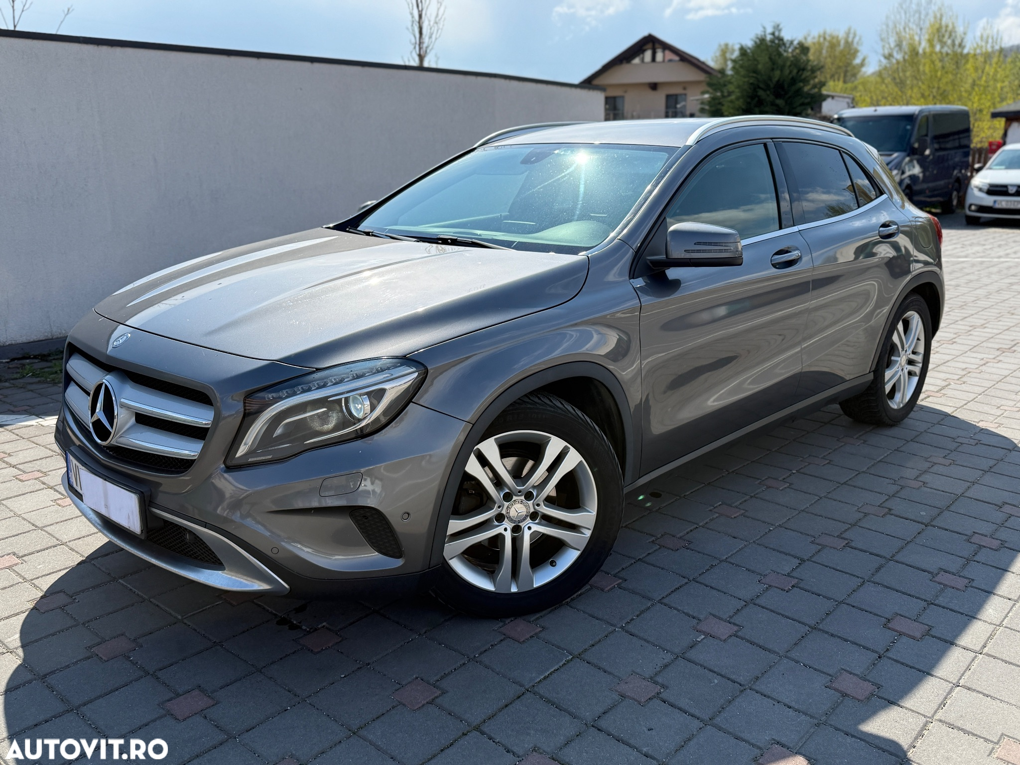 Mercedes-Benz GLA 180 (CDI) d 7G-DCT - 8