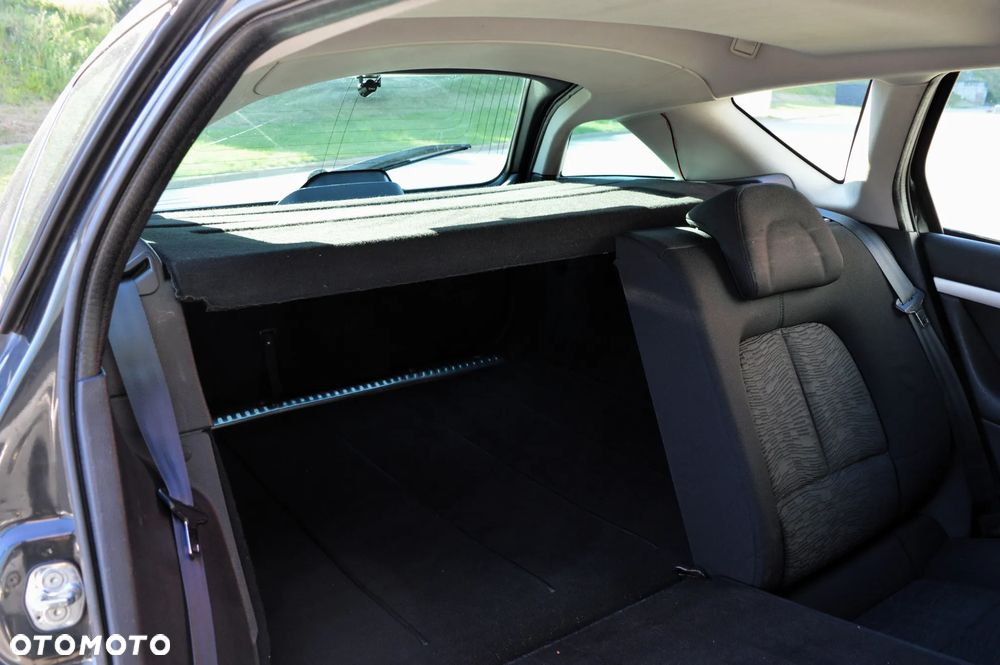 Peugeot 407 1.6 HDi Premium - 17