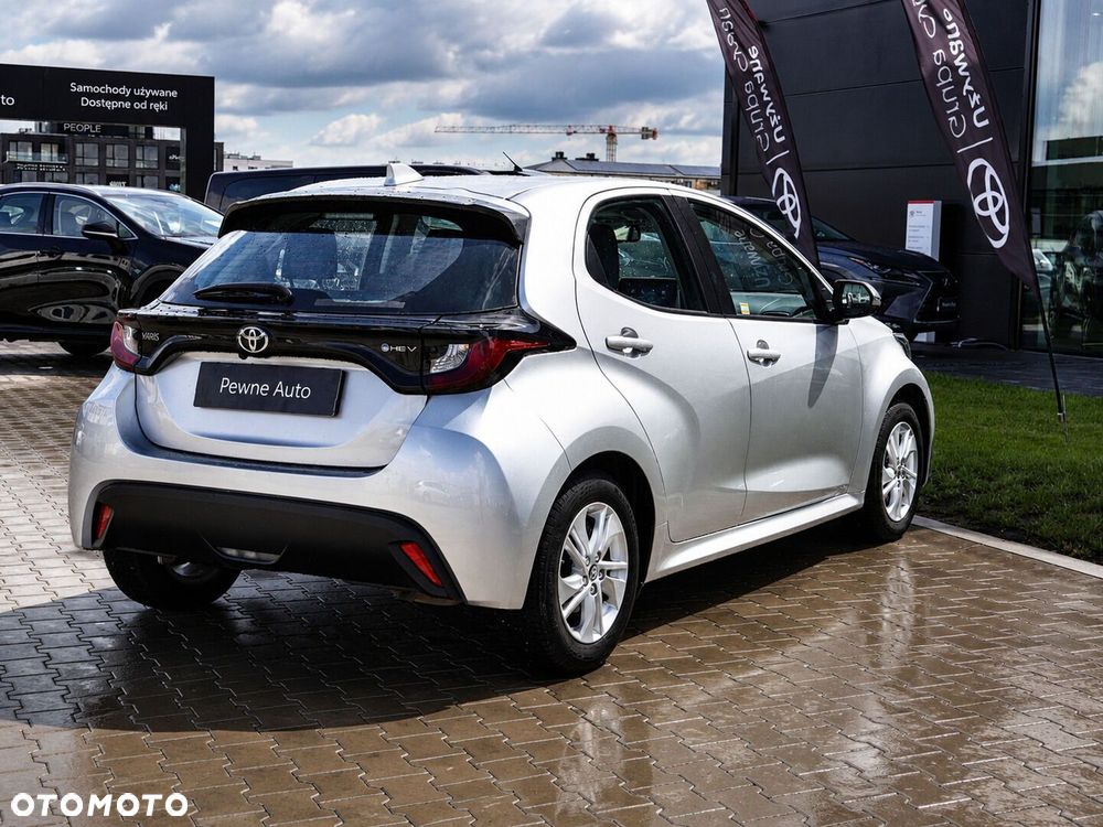 Toyota Yaris - 7
