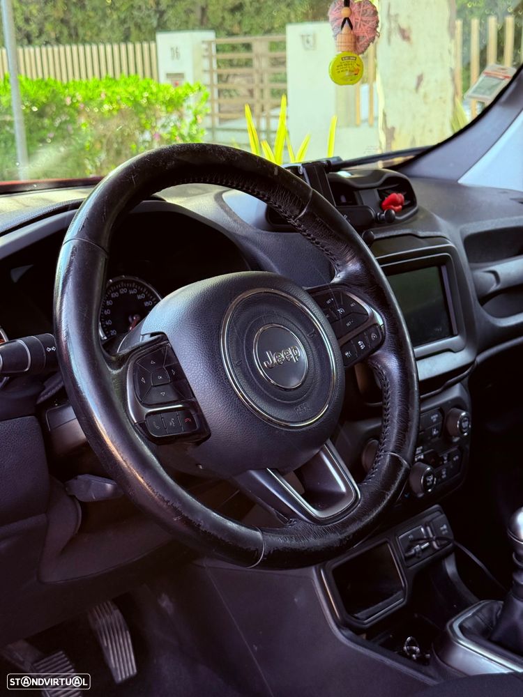 Jeep Renegade 1.0 T Limited - 11