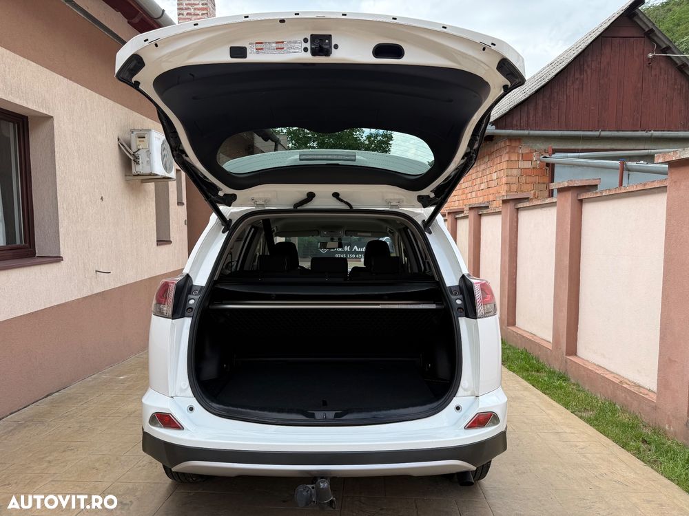 Toyota RAV4 - 18