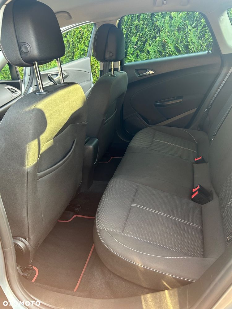 Opel Astra - 16