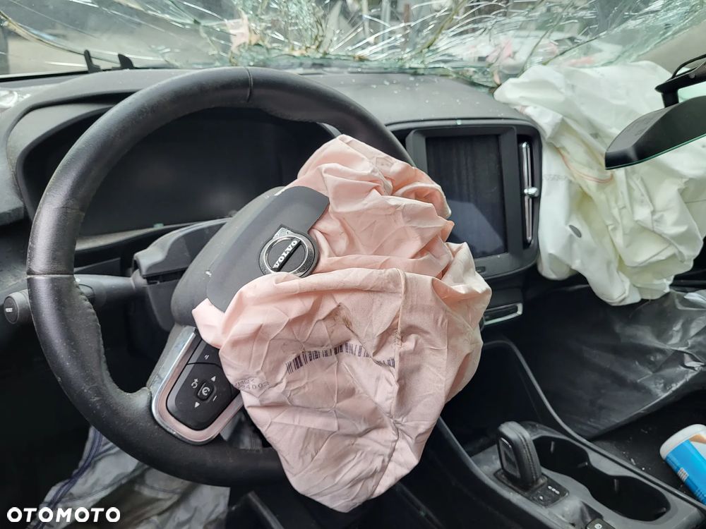 Volvo XC 40 T3 Geartronic Momentum - 10