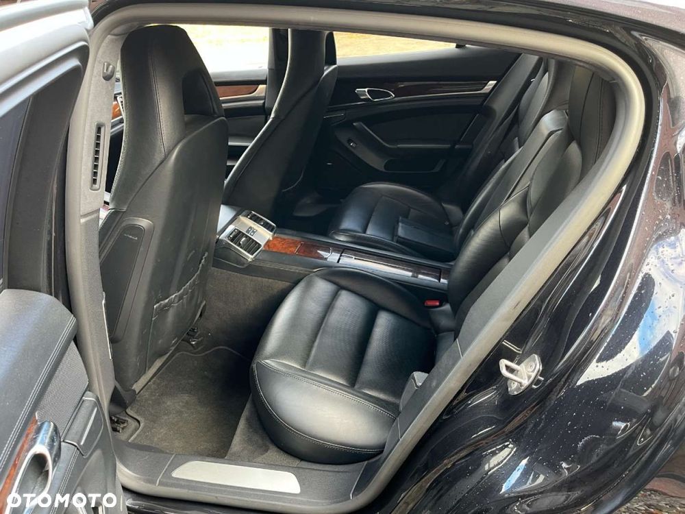 Porsche Panamera Turbo - 22