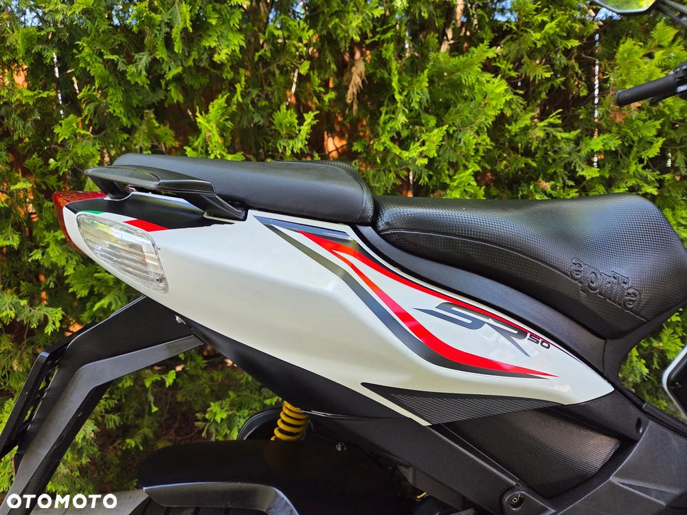 Aprilia SR - 16