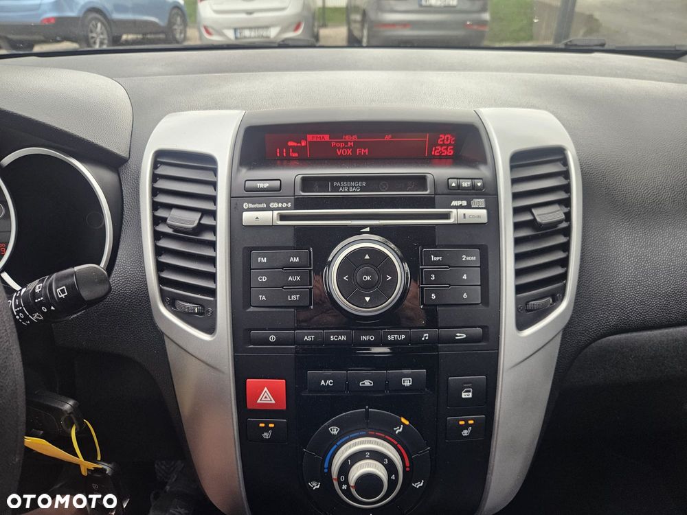 Kia Venga 1.4 CVVT Vision - 21