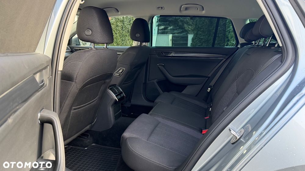 Skoda Superb 2.0 TDI Style DSG7 - 27