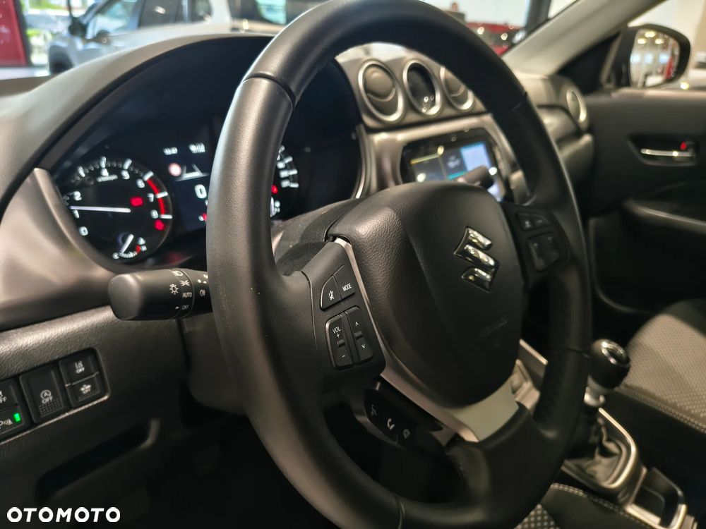 Suzuki Vitara 1.4 Boosterjet mHEV Premium Plus 2WD - 18