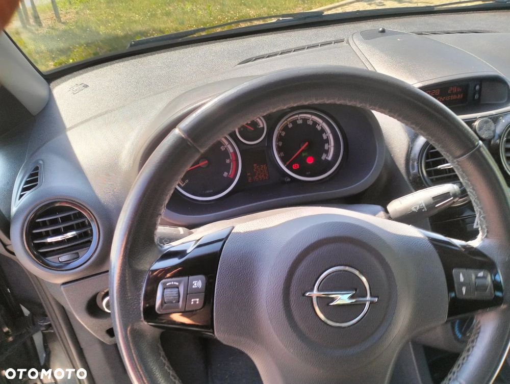 Opel Corsa 1.4 16V Active - 18
