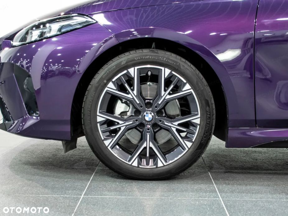 BMW Seria 1 120 mHEV - 16