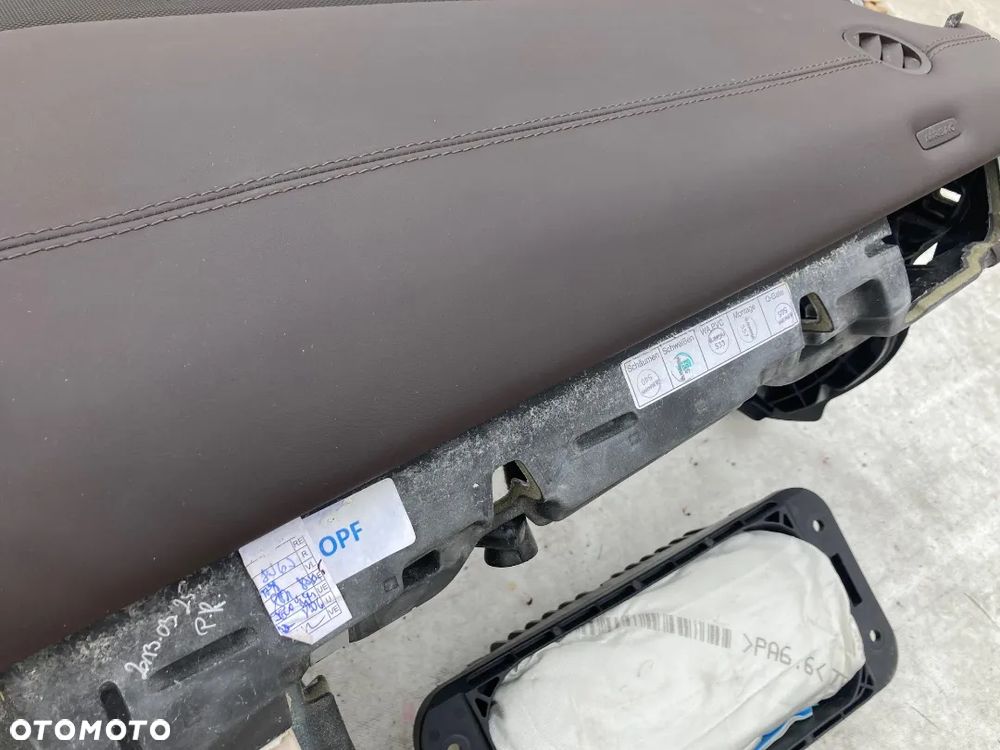 MERCEDES E W212 W207 DESKA SKÓRA  KONSOLA KOKPIT PULPIT PÓŁKA PARAPET AIRBAG PODUSZKI PODUSZKA POWIETRZNA KIEROWCY PASAŻERA KOLANOWA KOLAN KOLANO PASY PAS naprawa regeneracja Raz2 !!! - 11