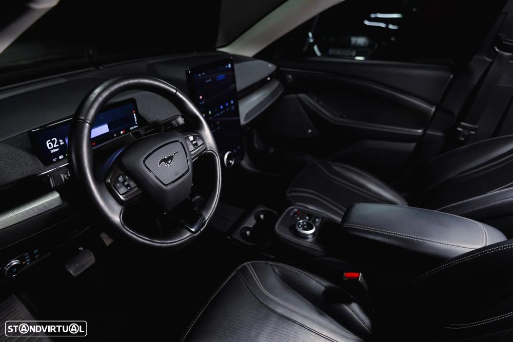 Ford Mustang Mach-E Standard - 5