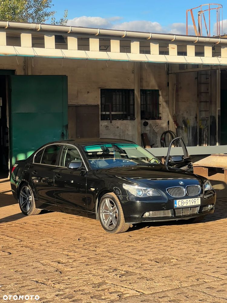 BMW Seria 5 520i - 8