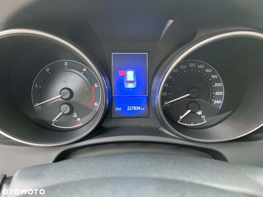 Toyota Auris 1.6 D-4D Dynamic - 12
