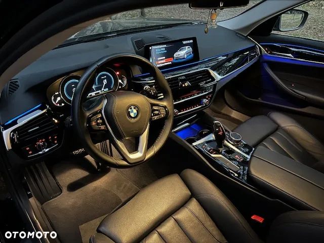 BMW Seria 5 520d xDrive - 20