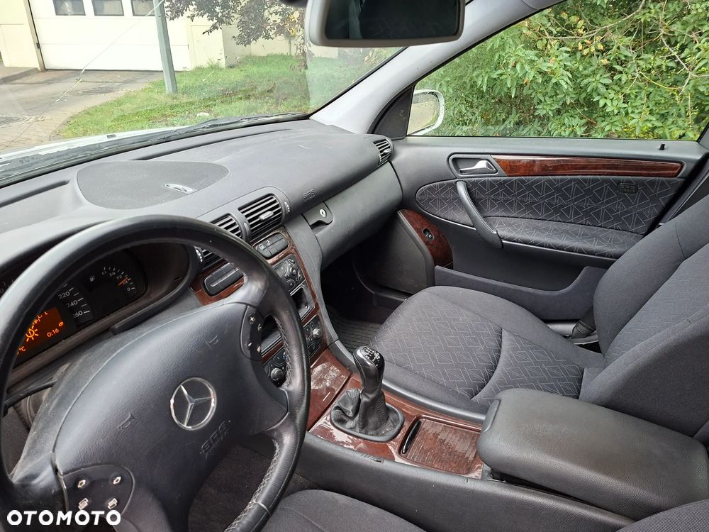 Mercedes-Benz Klasa C 200 Kompressor Elegance - 6