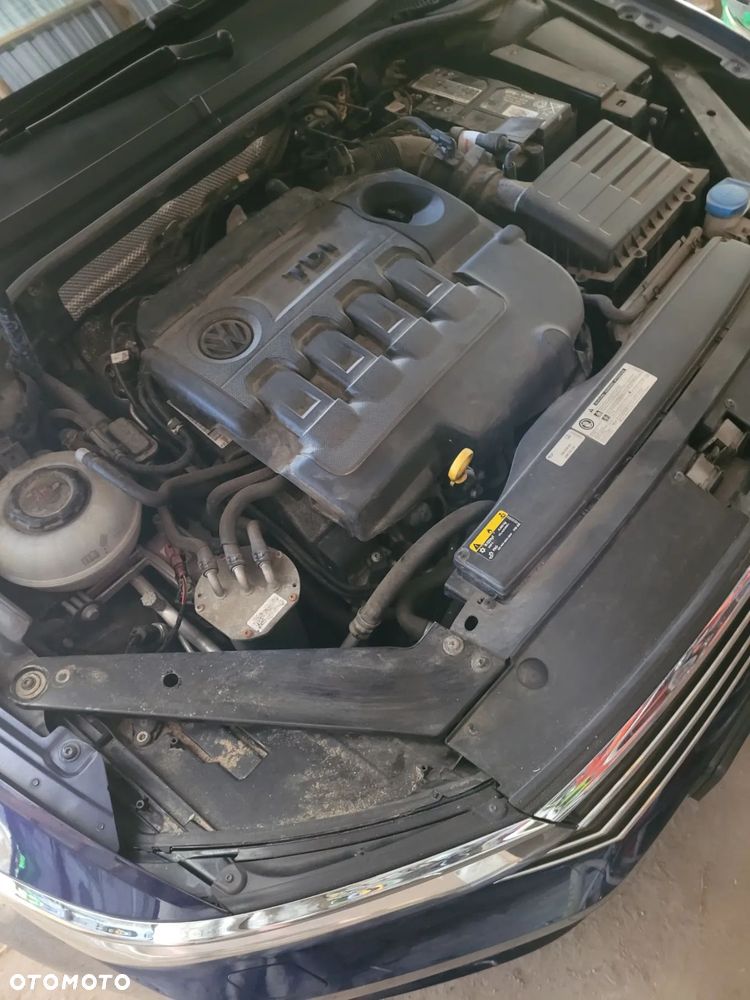Volkswagen Passat 2.0 TDI SCR Highline - 21