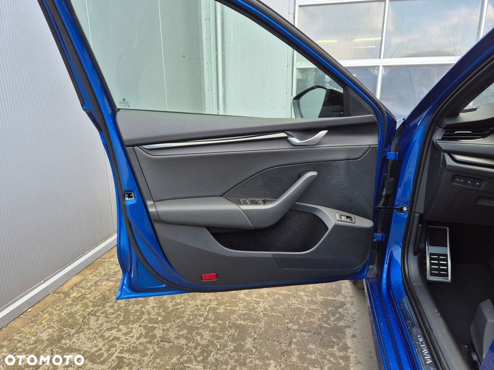 Skoda Octavia 1.5 TSI mHEV Sportline DSG - 17