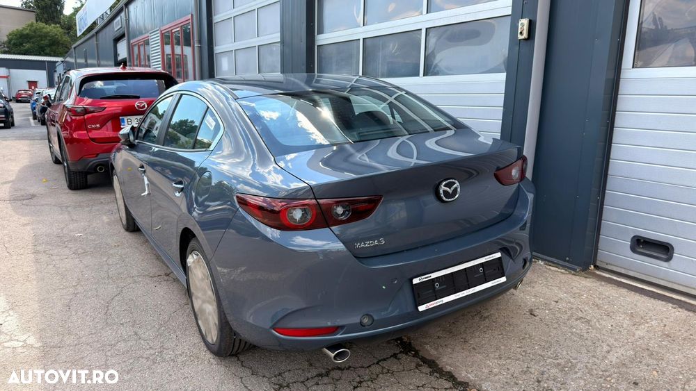 Mazda 3 e-Skyactiv G140 AT MHEV Center-Line - 6