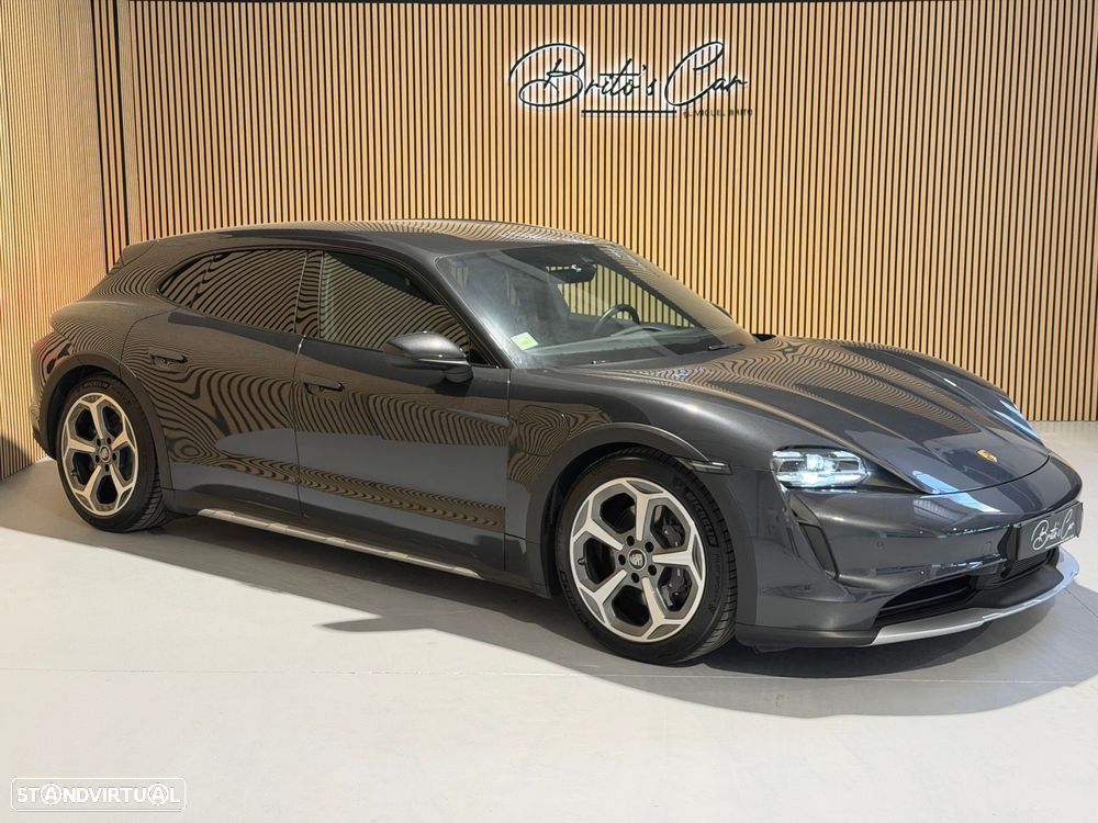 Porsche Taycan Cross Turismo 4 - 2