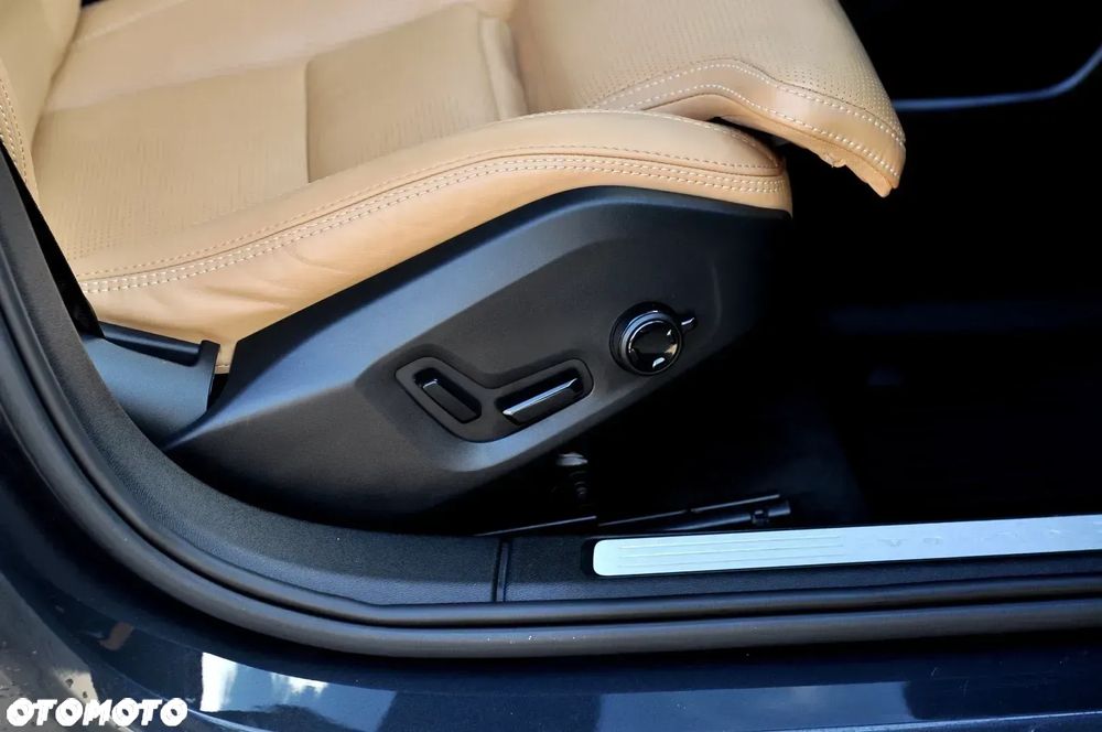 Volvo V60 D4 Geartronic Inscription - 28